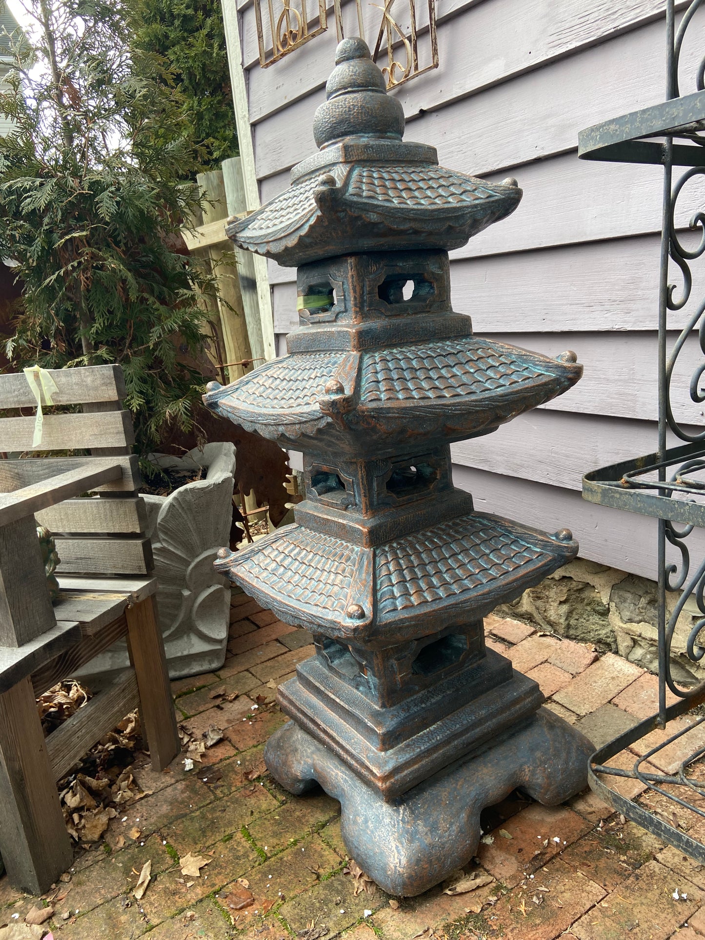 Pagoda 3 Tier